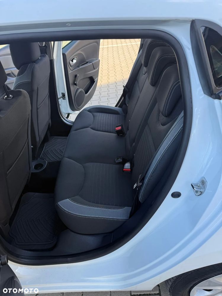 Renault Clio 1.5 dCi Energy Intens - 13