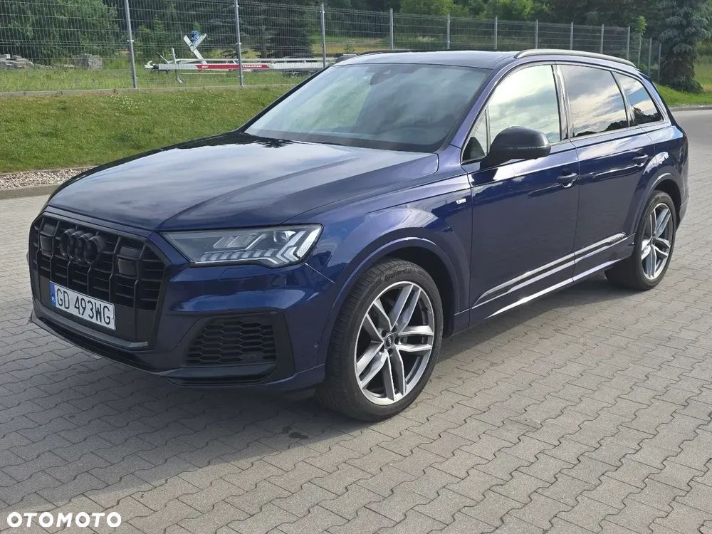 Audi Q7 - 1