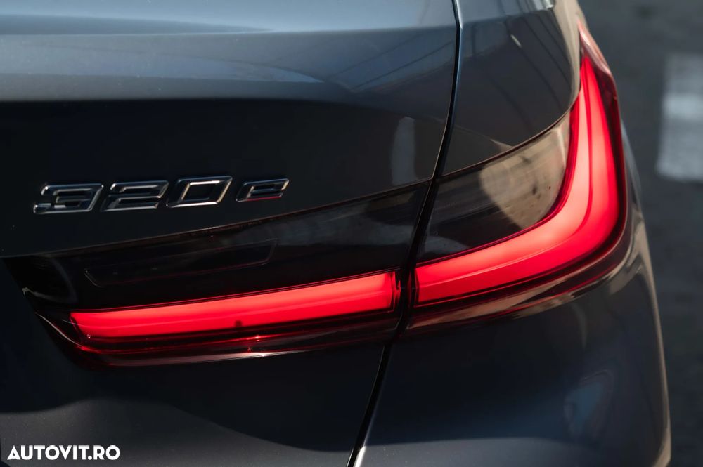 BMW Seria 3 320e Aut. M Sport - 10