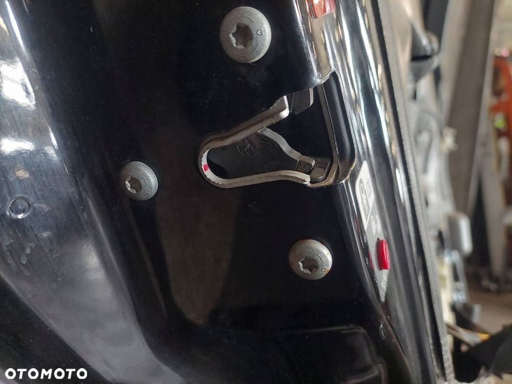 ZAMEK DRZWI LEWY TYŁ + KLAMKA ZEWNĘTRZNA SAAB 9-3 II - 1