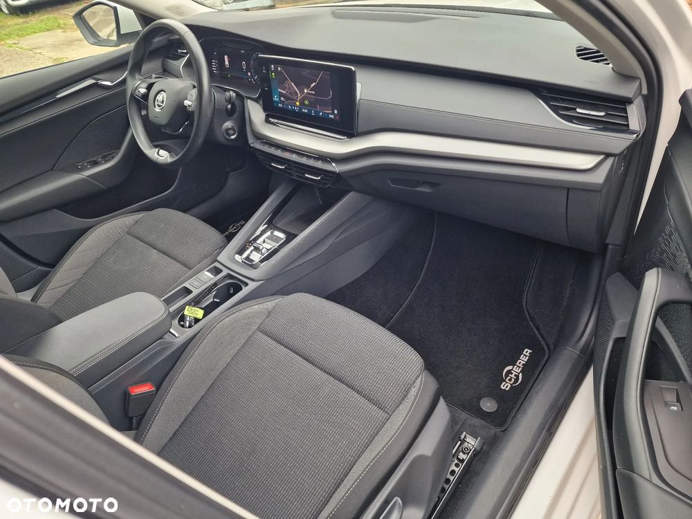 Skoda Octavia 2.0 TDI DSG Premium Edition - 17