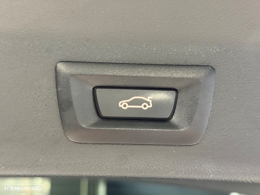 BMW iX3 M Sport Impressive - 15