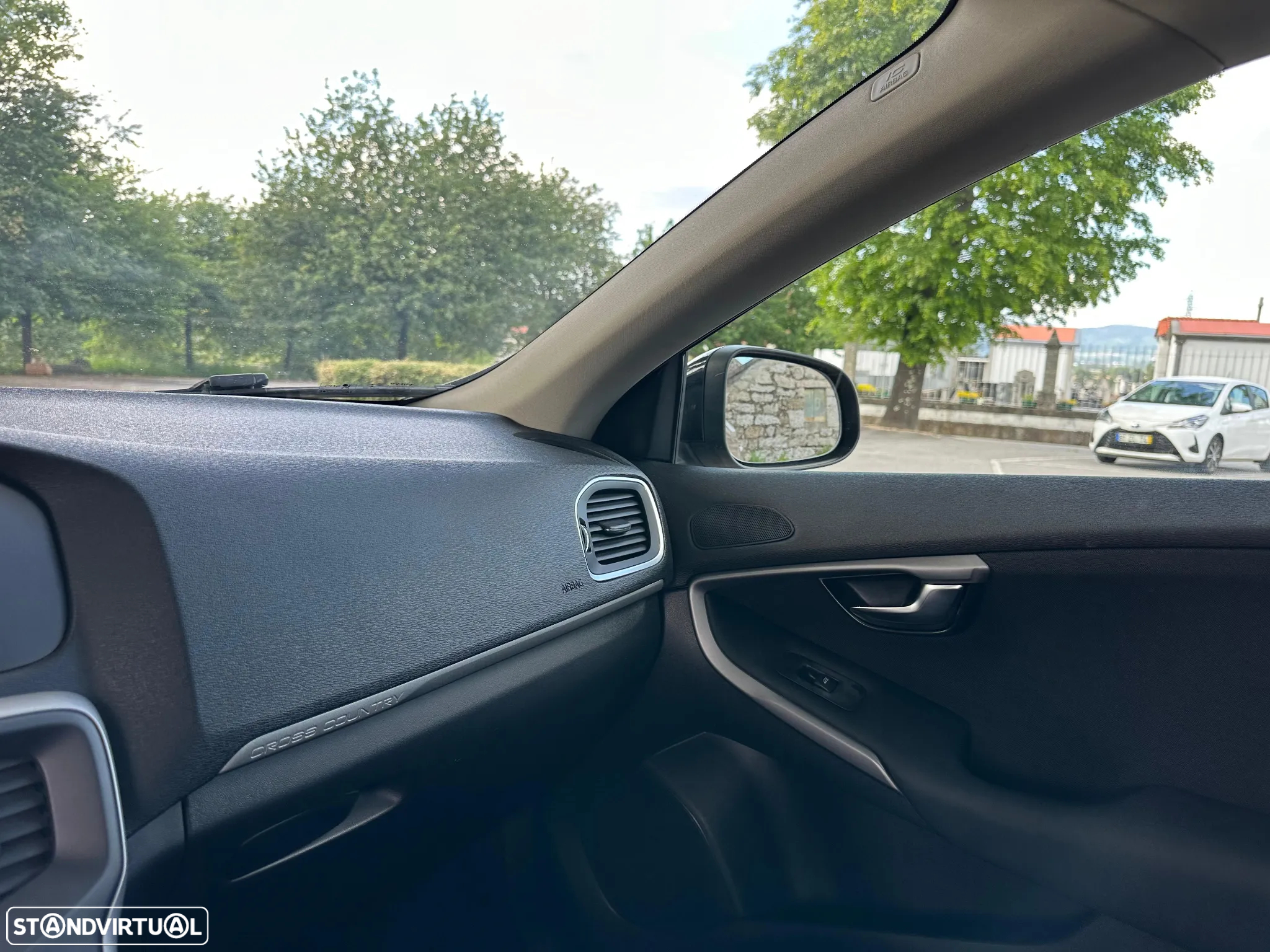 Volvo V40 Cross Country 2.0 D2 Pro Geartronic - 24