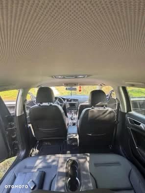 Volkswagen Golf - 8
