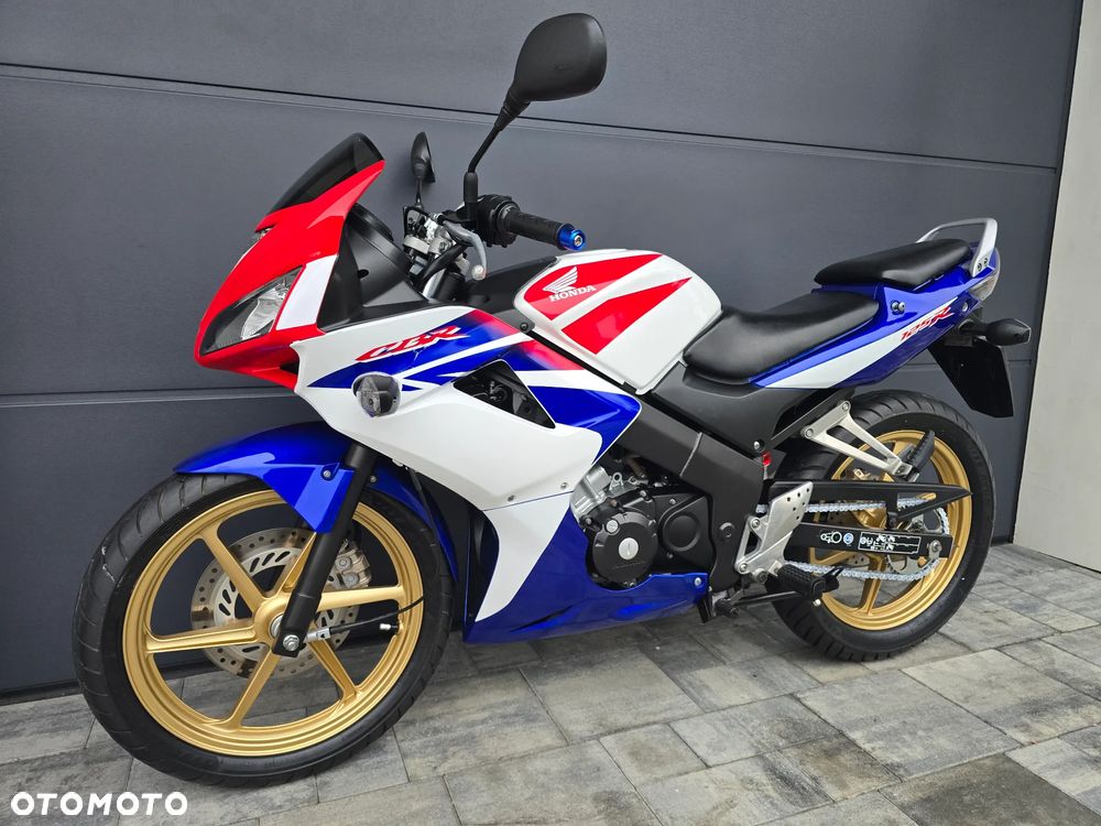 Honda CBR - 3