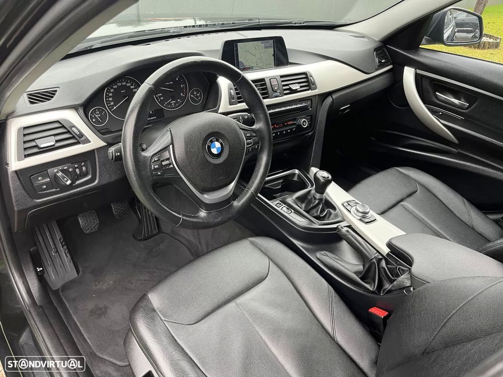 BMW 320 d Touring Line Sport - 27