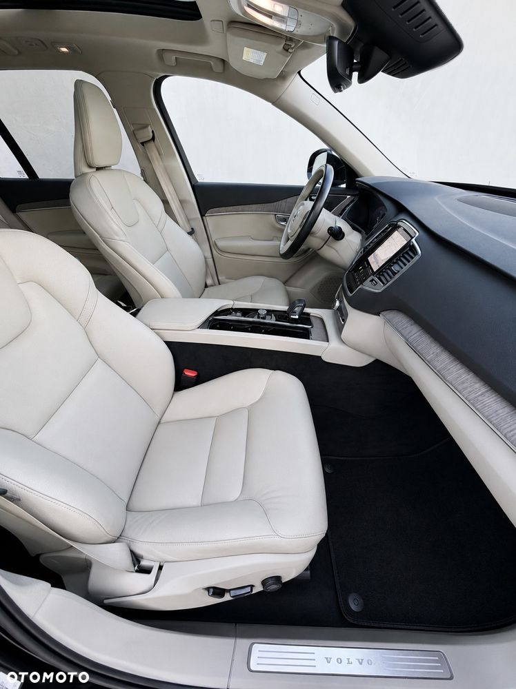 Volvo XC 90 B5 B AWD Plus Bright - 16