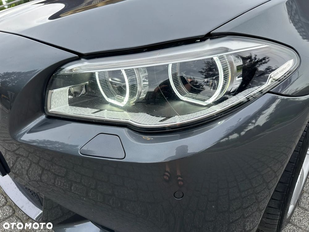BMW Seria 5 520d xDrive - 16