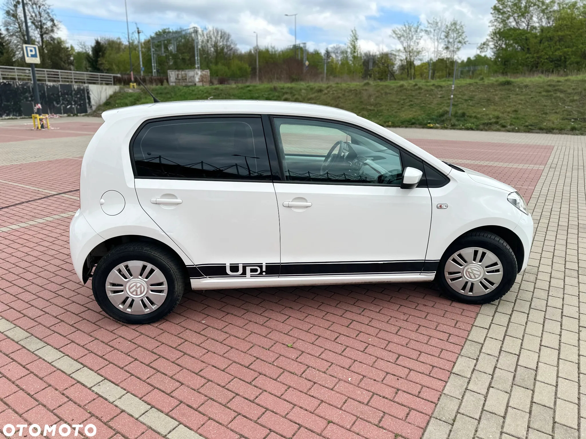 Volkswagen up! 1.0 high - 5