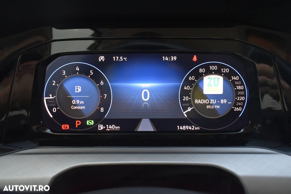 Volkswagen Golf 1.0 eTSI DSG MHEV Life - 6