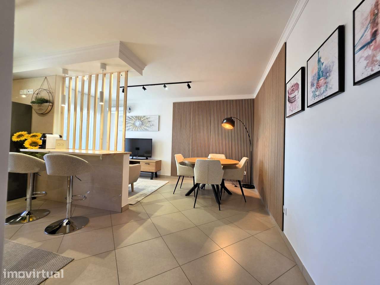Apartamento Moderno com Piscina, Varanda e Estacionamento no Algarve - Grande imagem: 4/31