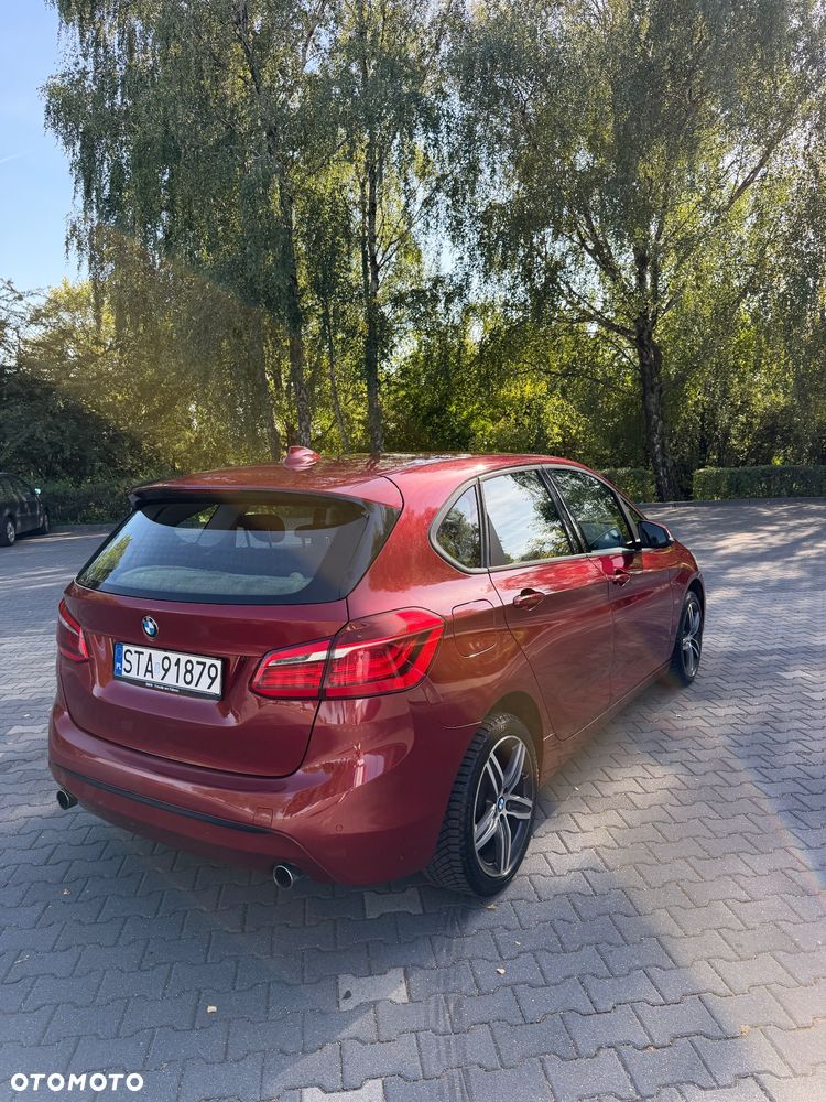 BMW Seria 2 220d - 4