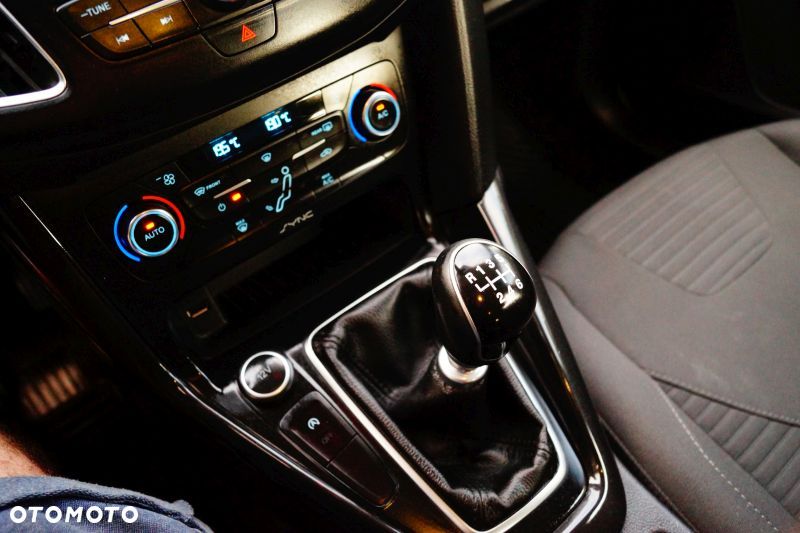 Ford Focus - 34