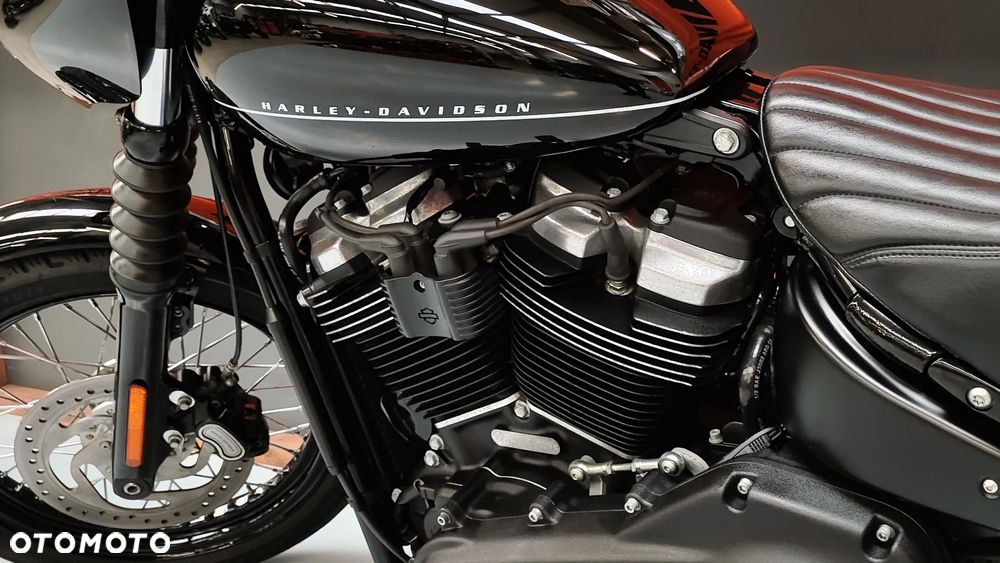 Harley-Davidson Softail Street Bob - 20