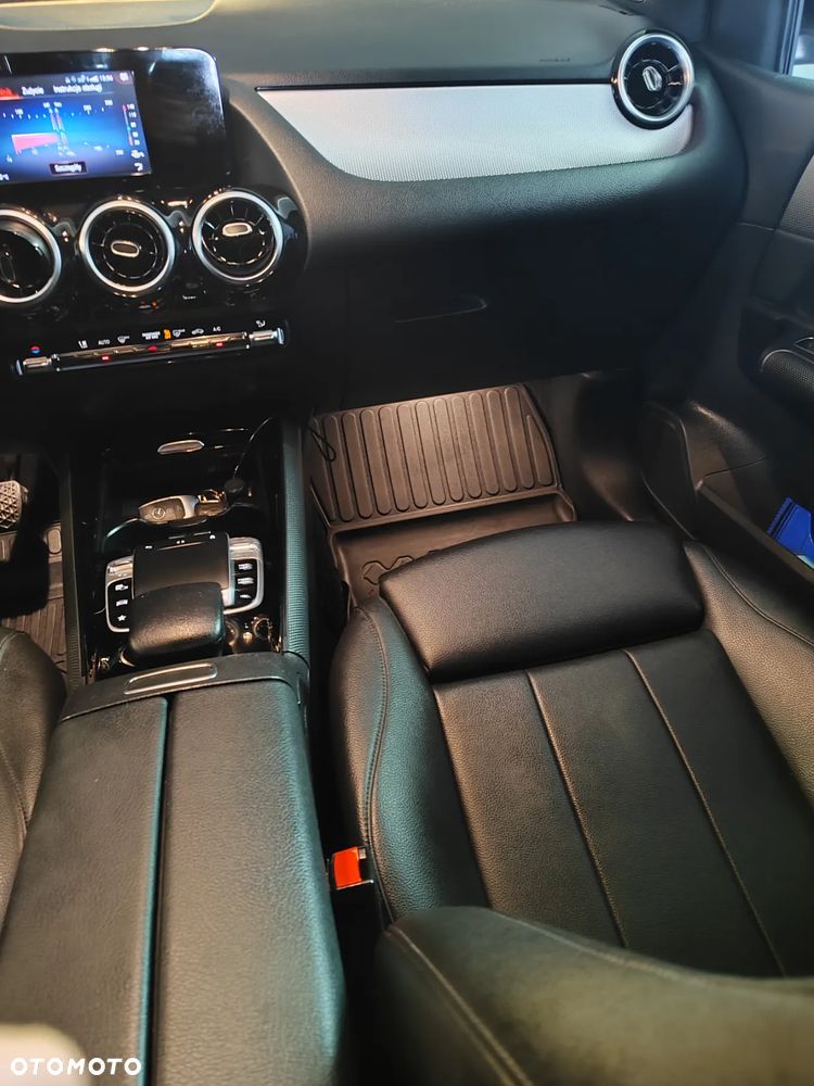 Mercedes-Benz Klasa B 180 d Style 7G-DCT - 18