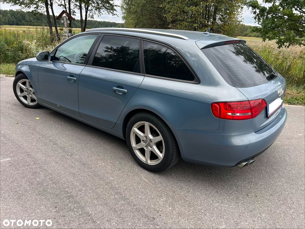 Audi A4 Avant - 6