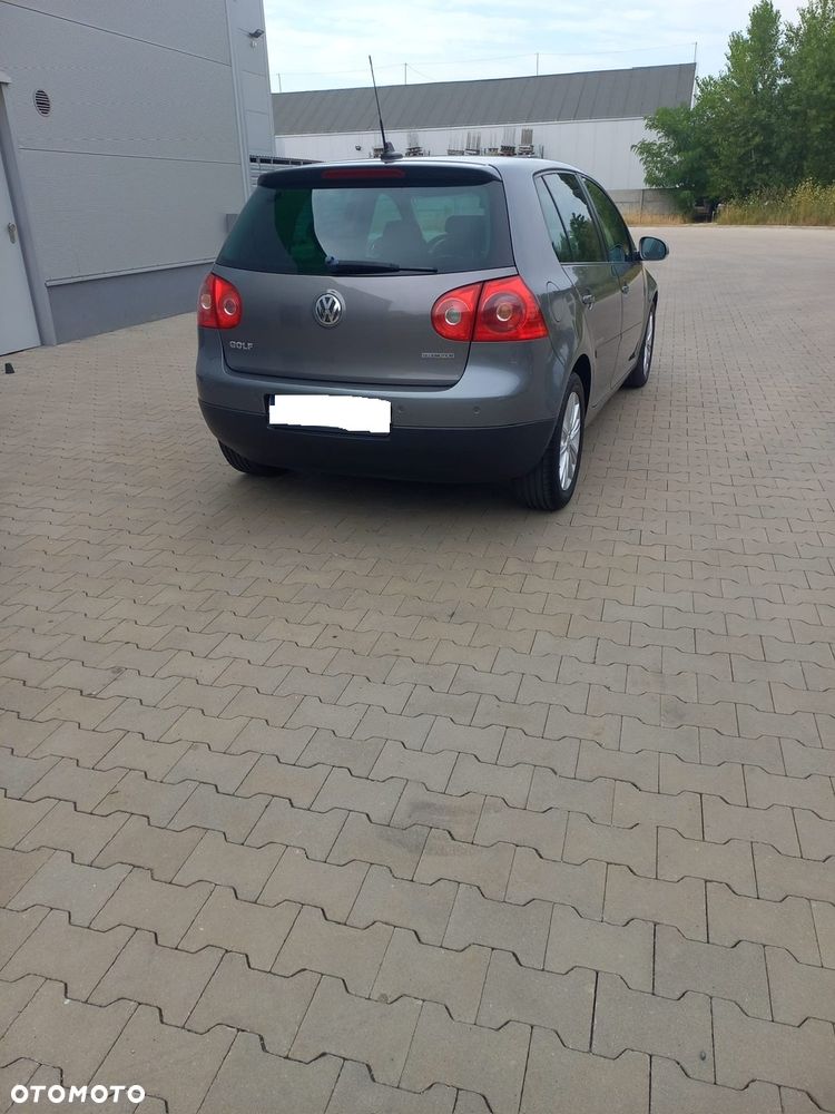 Volkswagen Golf 1.9 TDI DPF United BlueMotion - 13