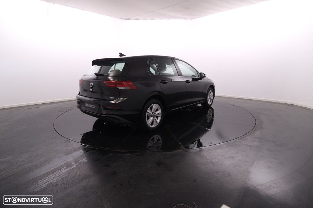 VW Golf 1.0 eTSI Life DSG - 7