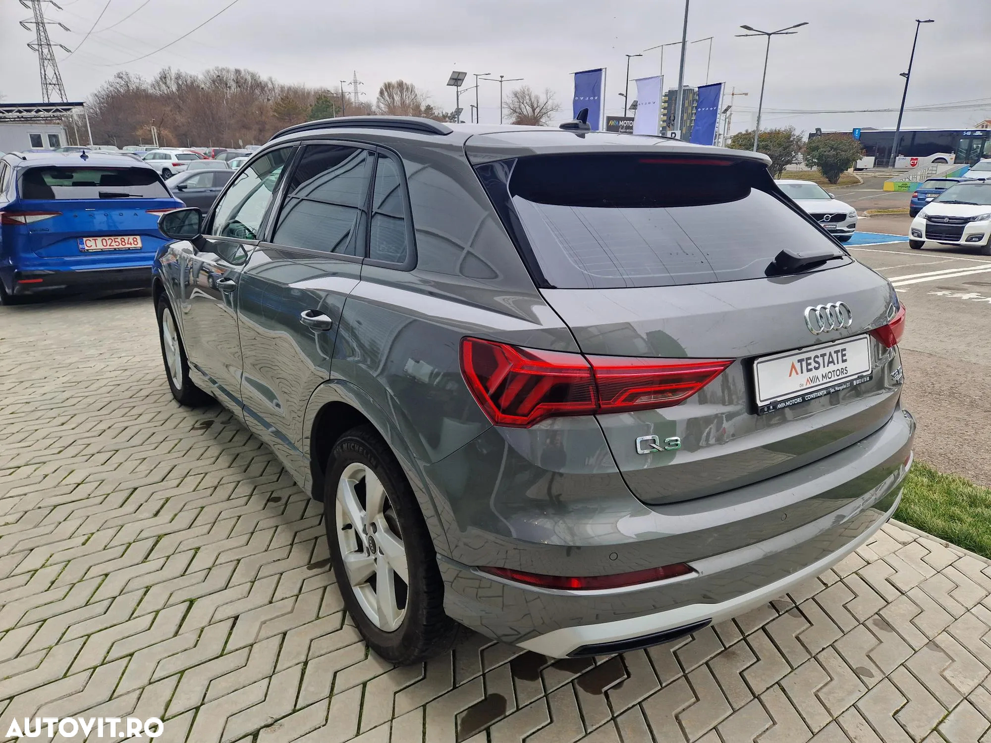 Audi Q3 2.0 35 TDI S tronic Advanced - 8