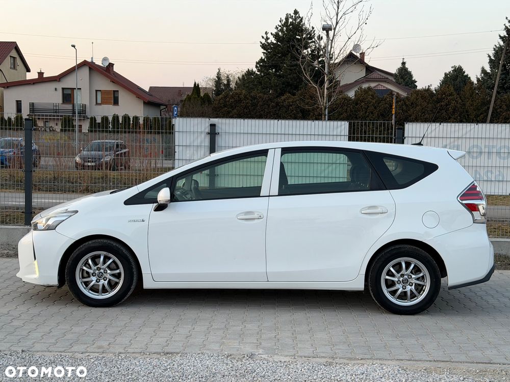 Toyota Prius+ (Hybrid) Comfort - 3