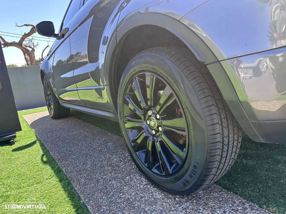 Land Rover Range Rover Evoque 2.0 D150 AWD R-Dynamic Auto - 25