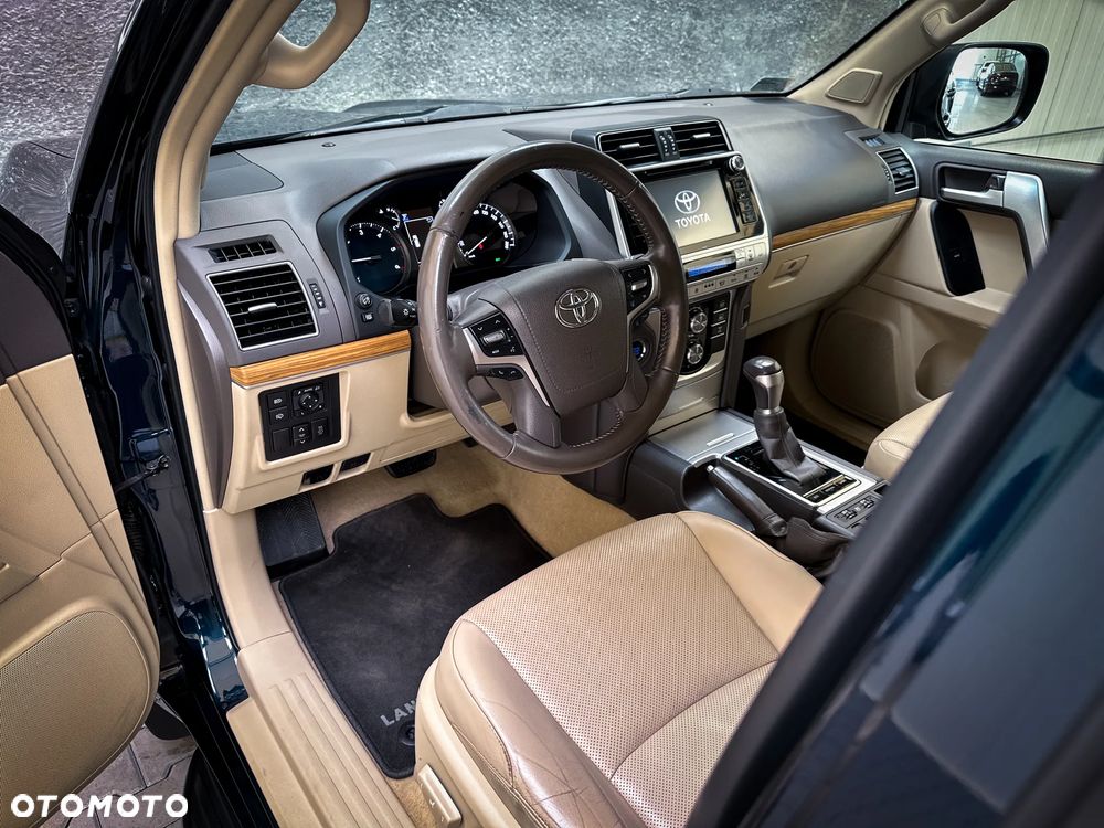 Toyota Land Cruiser LC 2.8 D-4D Invincible - 12