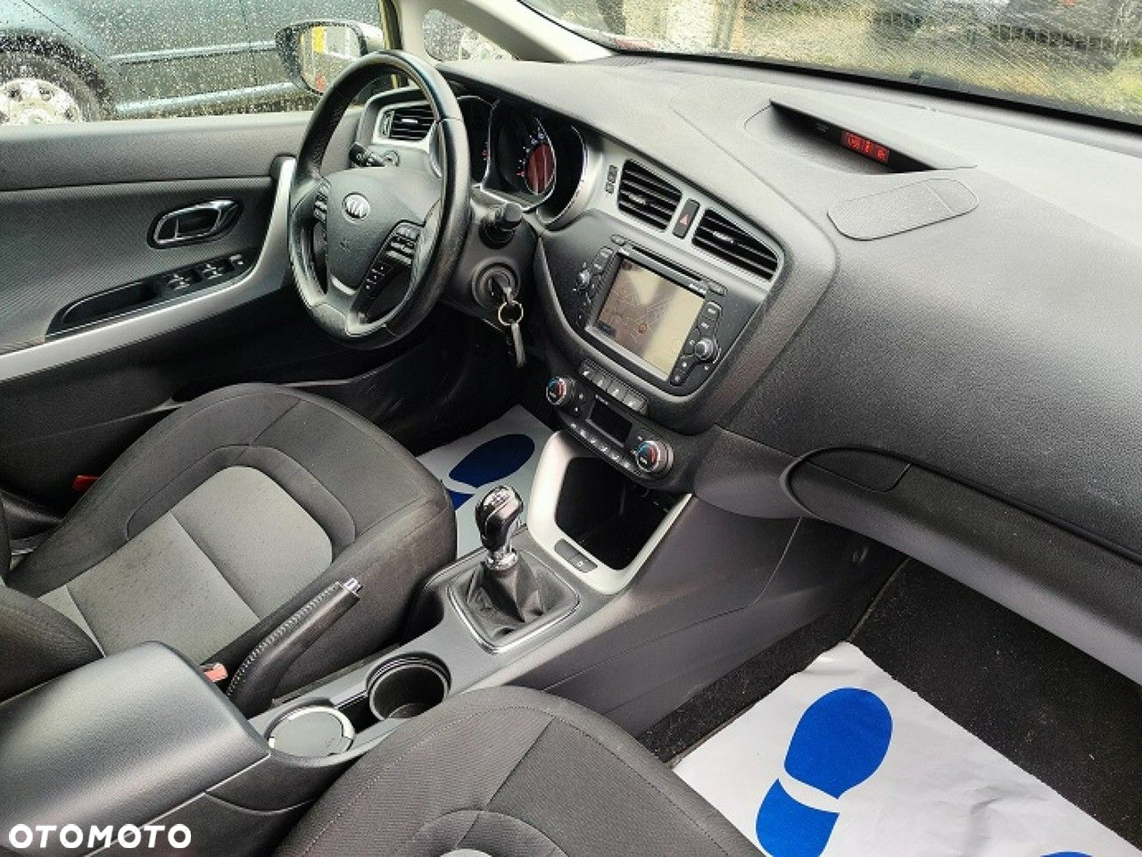 Kia Ceed - 14
