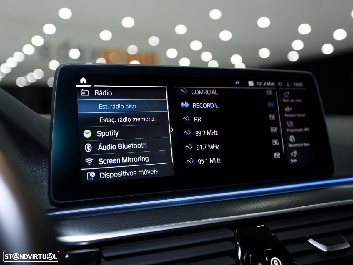 BMW 530 e Pack 50 anos M - 32