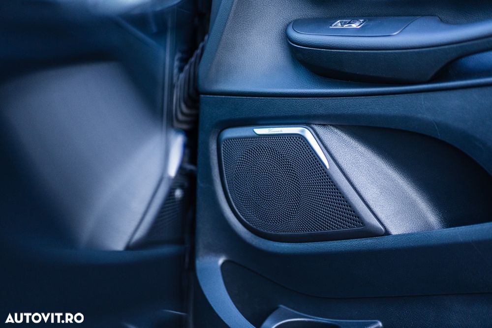 Mercedes-Benz V - 39