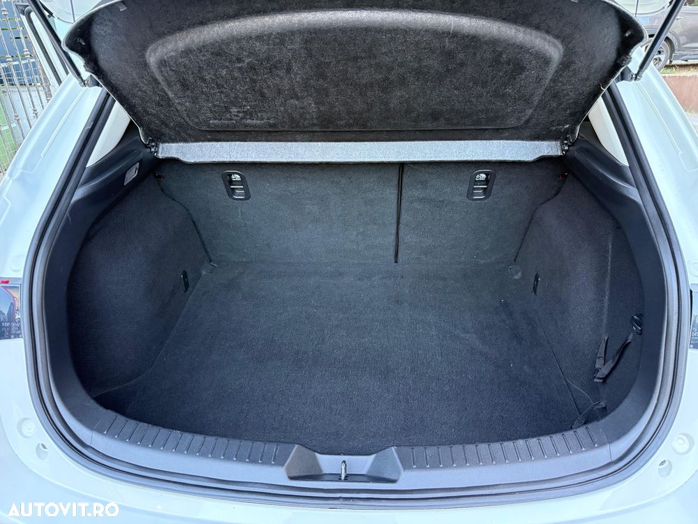 Mazda 3 SKYACTIV-G 120 Sports-Line - 16