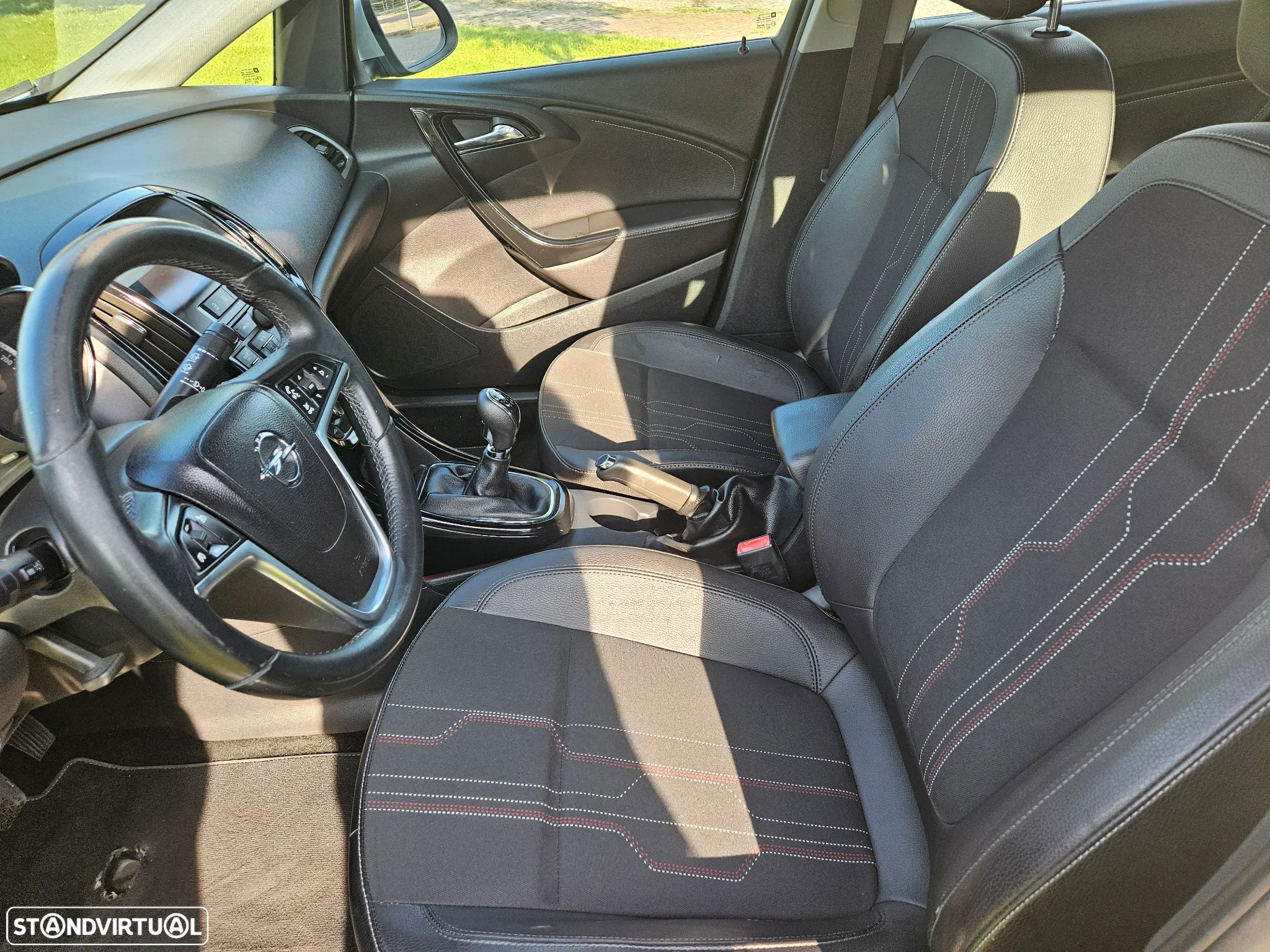 Opel Astra Sports Tourer 1.7 CDTi Executive S/S - 12
