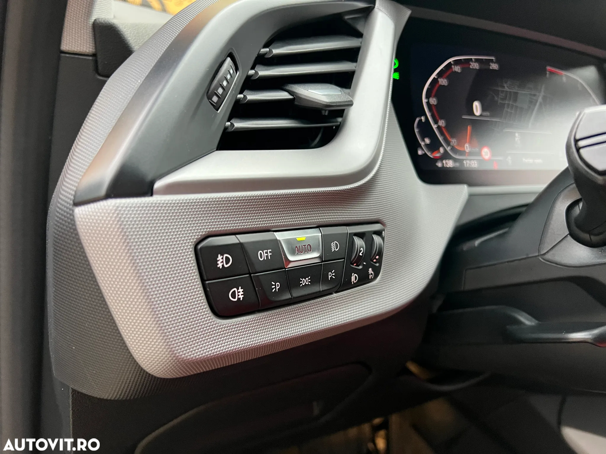 BMW Seria 1 118i Aut. Luxury Line - 16