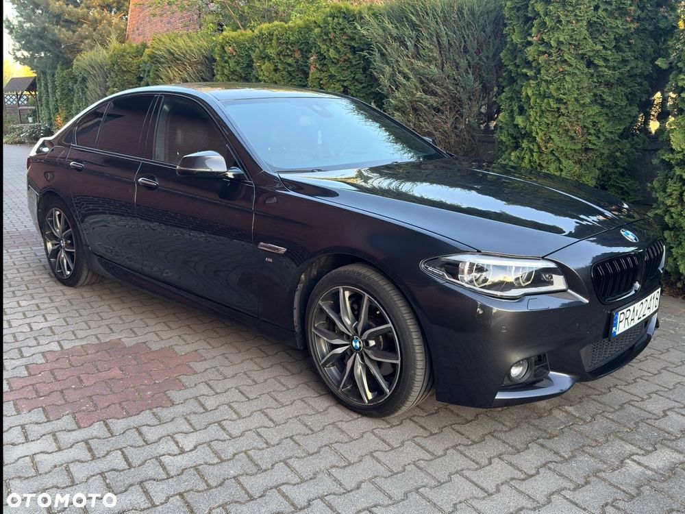 BMW Seria 5 530d xDrive - 7