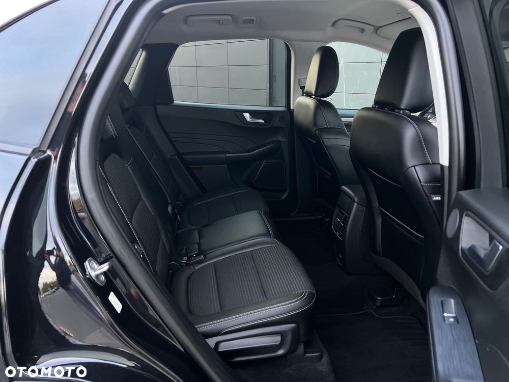 Ford Kuga 2.0 EcoBlue mHEV FWD Titanium - 37