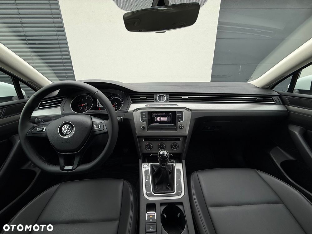 Volkswagen Passat 2.0 TDI (BlueMotion Technology) Comfortline - 8