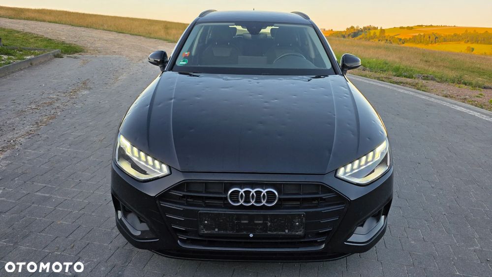 Audi A4 Avant 40 TDI S tronic sport - 2