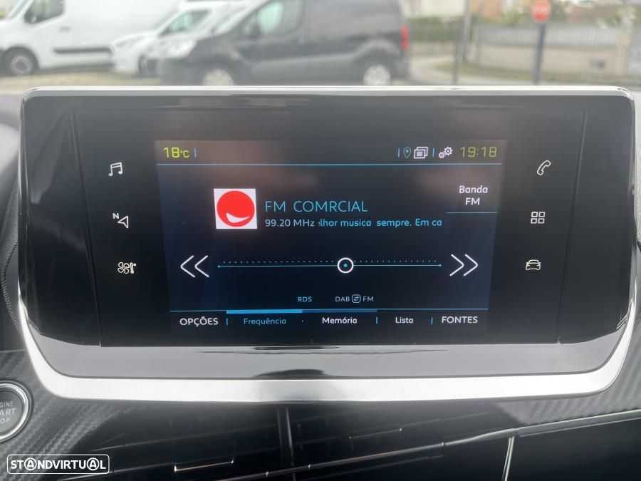 Peugeot e-208 50 kWh Allure Pack - 39