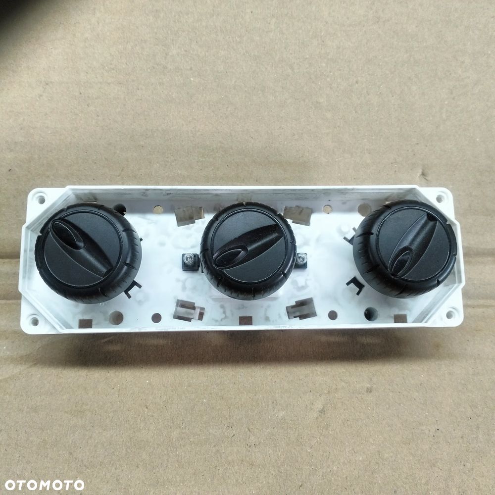 AIXAM 2022 MINI AUTO PANEL PRZEŁĄCZNIKI OGRZEWANIA - 1