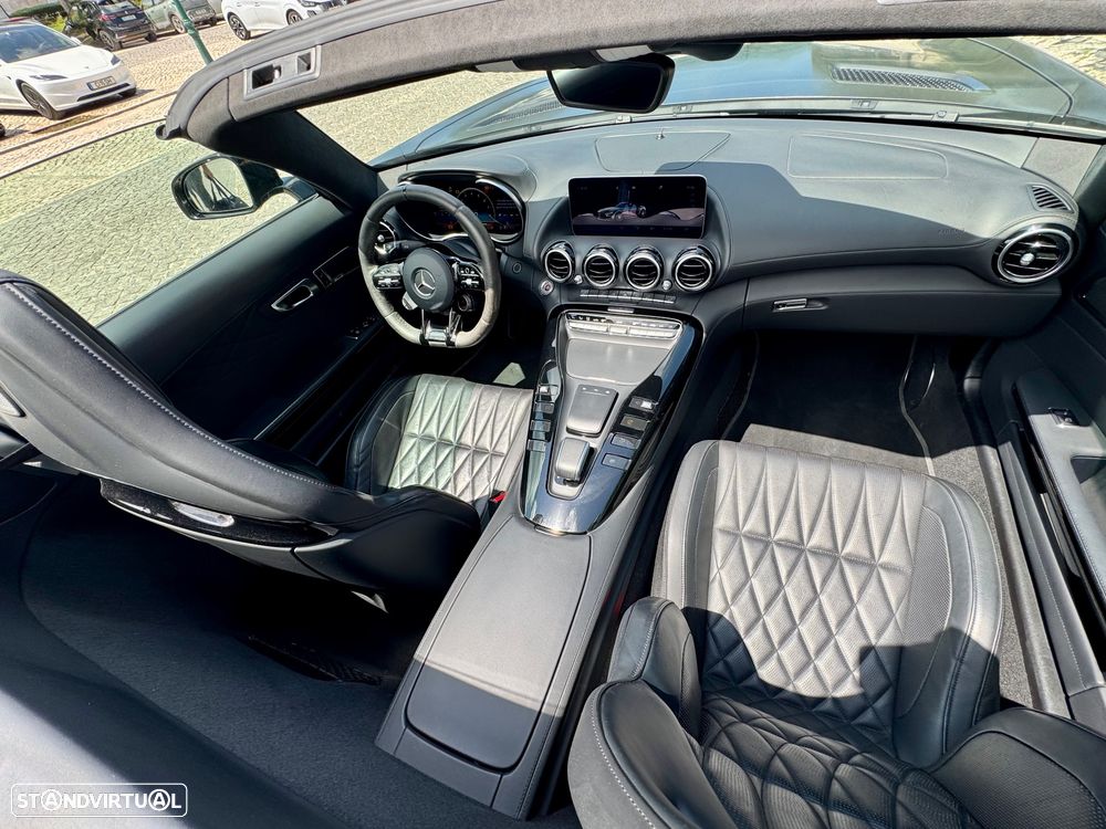 Mercedes-Benz AMG GT Roadster - 14