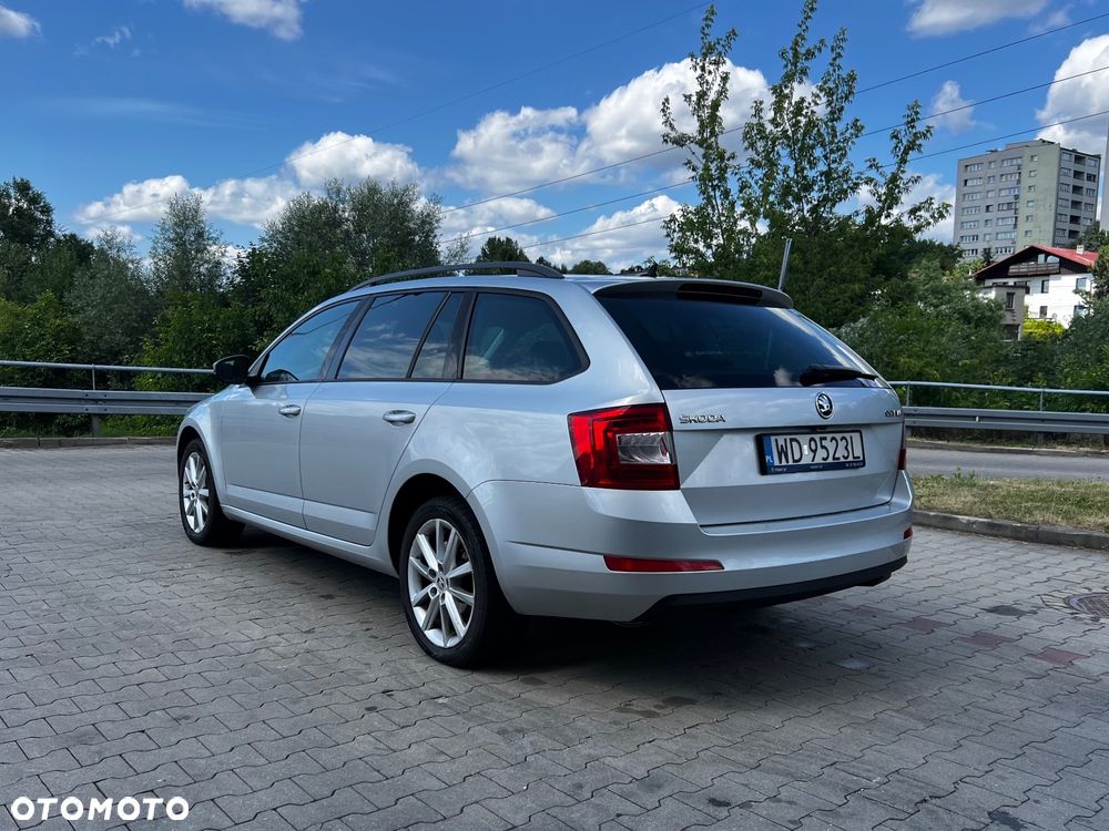 Skoda Octavia 2.0 TDI Elegance DSG - 7