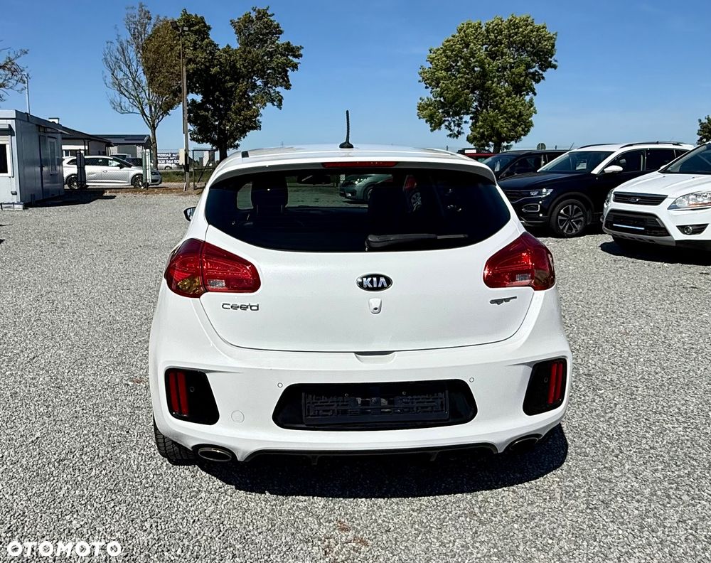 Kia Ceed 1.6 T-GDI GT - 7