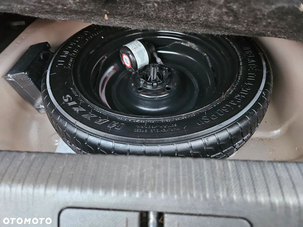 Peugeot 2008 PureTech 130 Stop&Start EAT6 Allure - 15