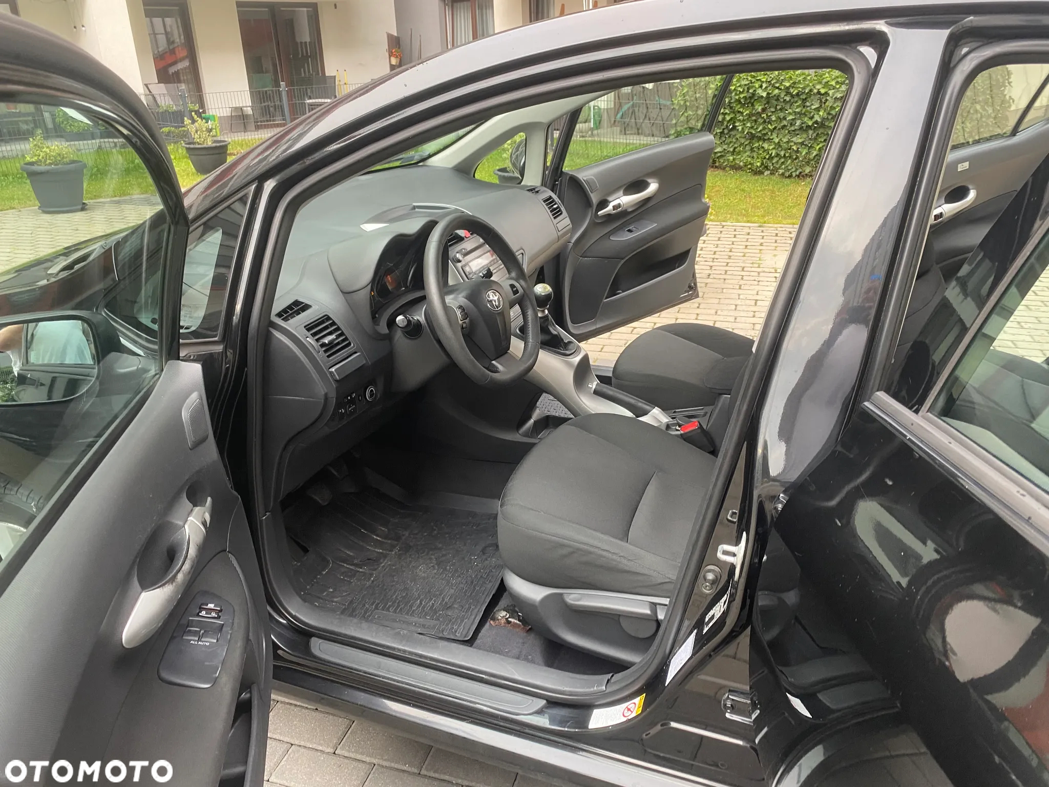 Toyota Auris 1.6 Sprint - 3