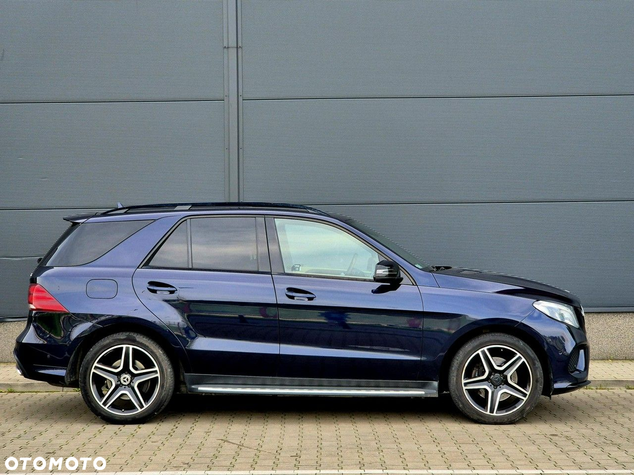 Mercedes-Benz GLE - 11