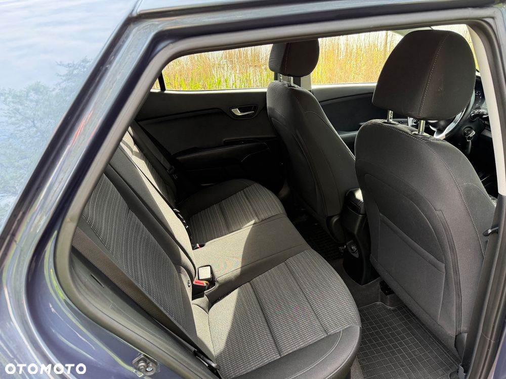 Kia Stonic - 10