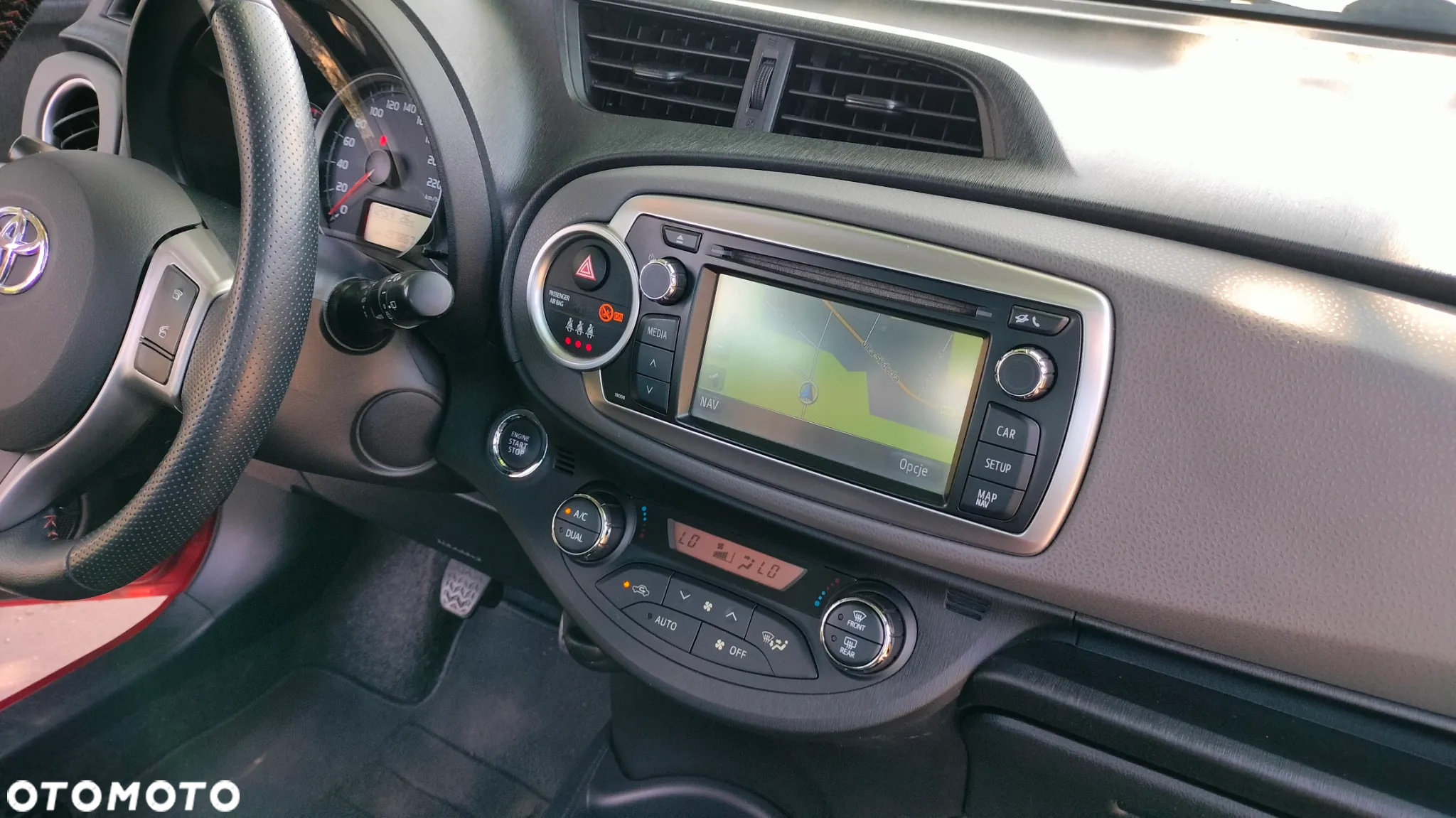 Toyota Yaris 1.33 Business Edition - 25