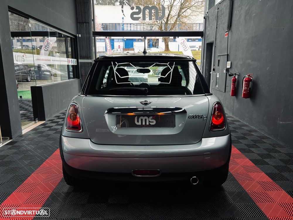 MINI 3 Portas Cooper D - 5