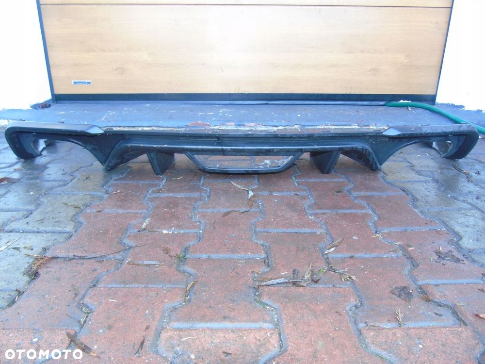 Ford Mustang GT dyfuzor JR3B-17F954-B - 3