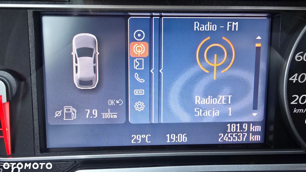 Ford S-Max - 13