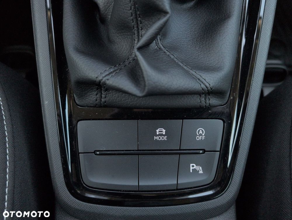 Skoda Kamiq 1.0 TSI Selection DSG - 30